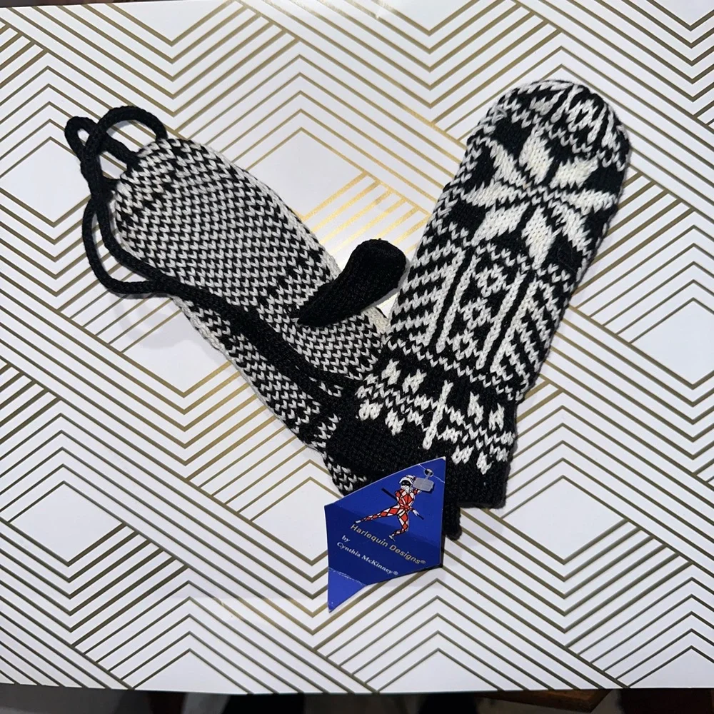 Vintage Harlequin Design by Cynthia McKinney kids mittens age 1-2